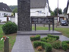 Bodenplatten aus Basaltlava