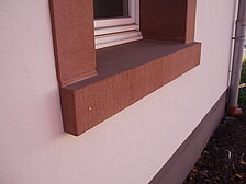 Fenstergewände aus Rotsandstein
