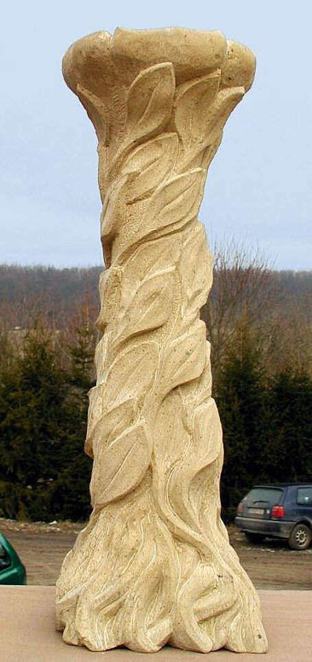 Säule aus Udelfanger Sandstein