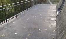 Bodenbelag aus Basaltlava