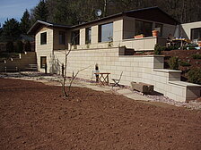 Wohnhaus in Oberbettingen, Material Udelfanger Sandstein