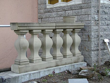 Balustrade aus Udelfanger Sandstein
